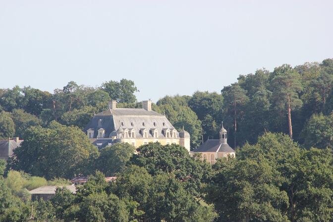 Point-de-vue-sur-la-Chatau-du-Boschet.JPG