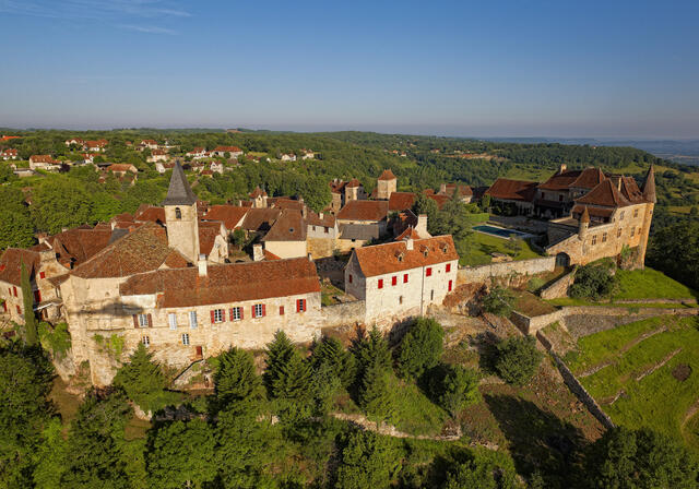 Village de Loubressac - Lot Tourisme - CRT Midi-Pyrénées, D. VIET -001.jpg