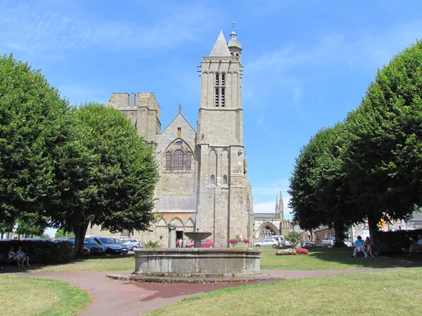 RANDOBRE0350004E-Marais-de-Dol-Cathedrale-de-Dol-de-Bretagne.jpg