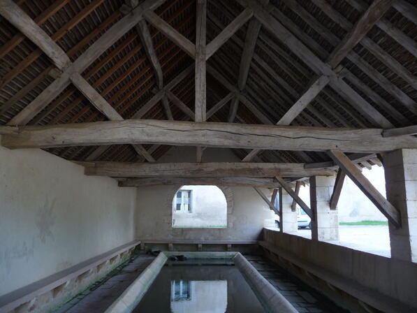 1423257_givry-centre_et_lavoir-2012-ot_5jpg.jpg