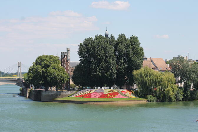 724236_chalon-sur-saone-ile-saint-laurent-ot_34jpg.jpg