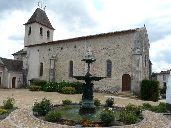 Saint-Pardoux-la-Riviere-eglise-Pere-Igor-.jpg