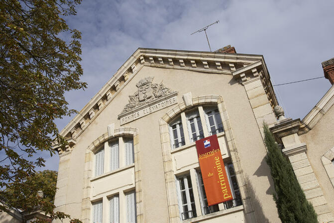 724214_bibliothequeampchapelle_credit_j_piffaut_4jpg.jpg