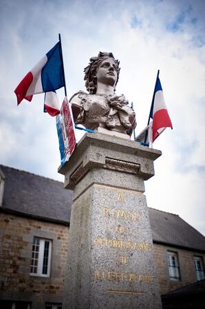 Buste-de-la-Republique-Rimou-stenphoto.fr.jpg