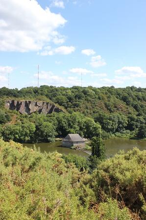 Panorama-sur-la-Vilaine-et-le-moulin-du-Boel.JPG