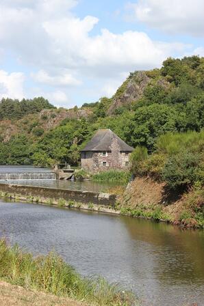 Moulin-et-ecluse-du-Boel.JPG