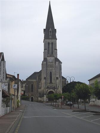 800px-Mussidan--Dordogne--Fr---eglise-paroissiale.JPG