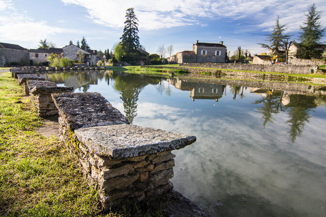 Les lavoirs papillons à Aujols © Lot Tourisme C. Novello.jpg