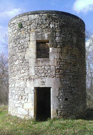 Moulin-a-Vent-de-Lussac.jpg