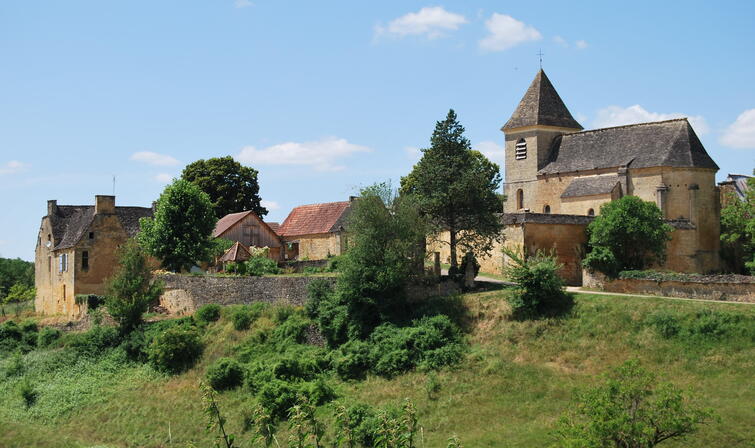 Eglise Carlucet.jpg