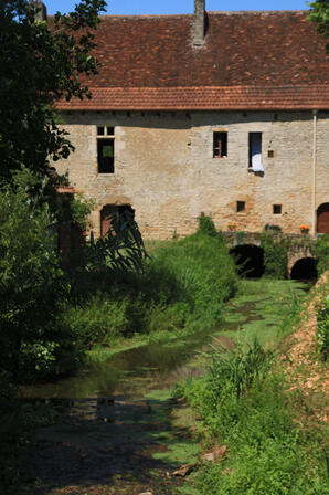 StMichel de B. Aubazine-Moulin sur rivière Lafondial 2.Pont-Neuf.jpg
