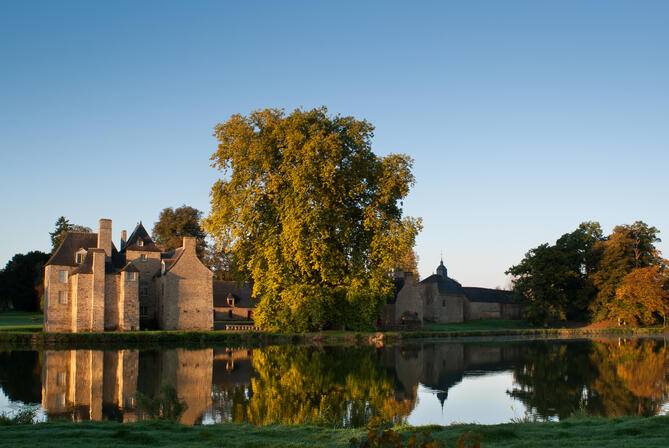 Marche-des-Ch-oteaux---Ch-oteau-de-la-Motte.jpg