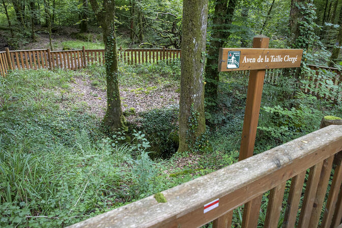 aven-taille-clerge-trois-fontaines.jpg