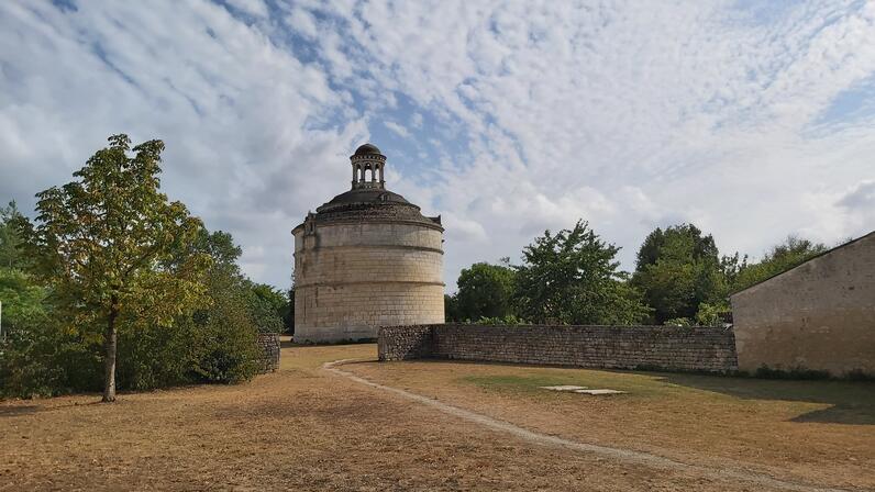 pigeonnier-montierneuf © OTRO - SB.jpg