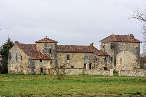 Maison-forte.jpg