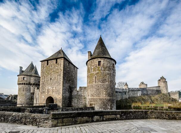 Fougeres-chateau---Lionel-Le-Saux.png