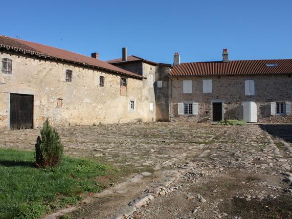 Commanderie-de-Puybonnieux.jpg