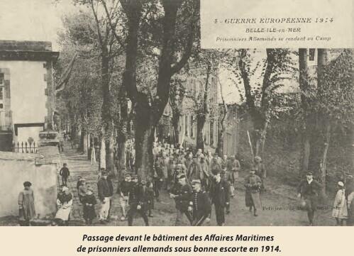 passage devant le batiment des affaires maritimes.jpg