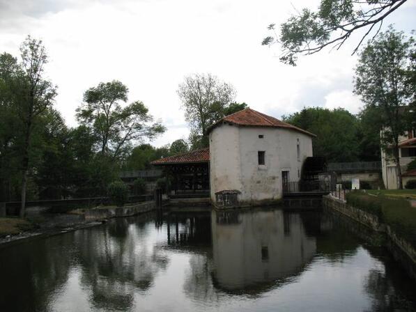 Moulin-du-pont.jpg