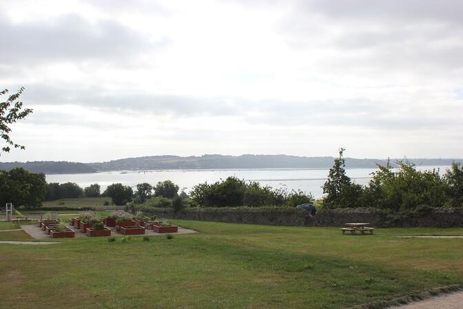 Vue-depuis-le-parc--2-.JPG