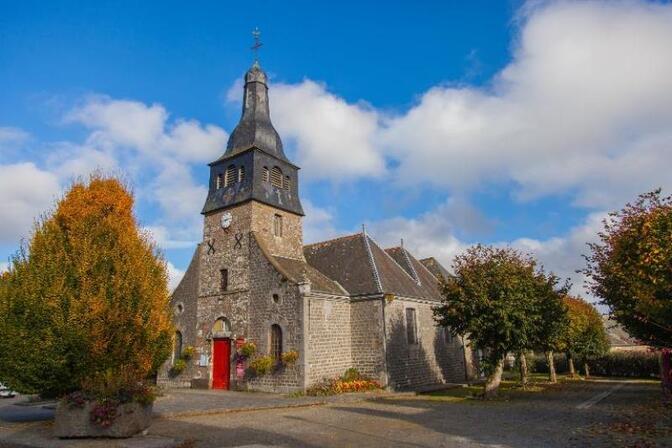 Eglise-de-Lanhelin----Region-Bretagne-Service-de-l-Inventaire-du-Patrimoine-Culturel.jpg