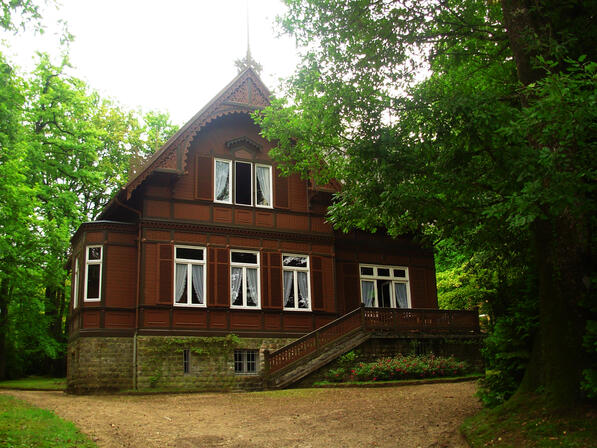 quartier-belle-epoque-chalet-suedois-bagnoles-orne.JPG