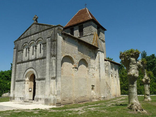 pa00082487-parcoul-chenaud-eglise-saint-pierre-et-saint-paul.jpg