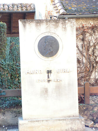 tombe-de-maine-de-biran.jpg
