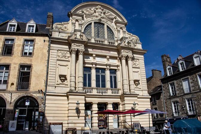 Theatre--c--Elsa-Prel.JPG