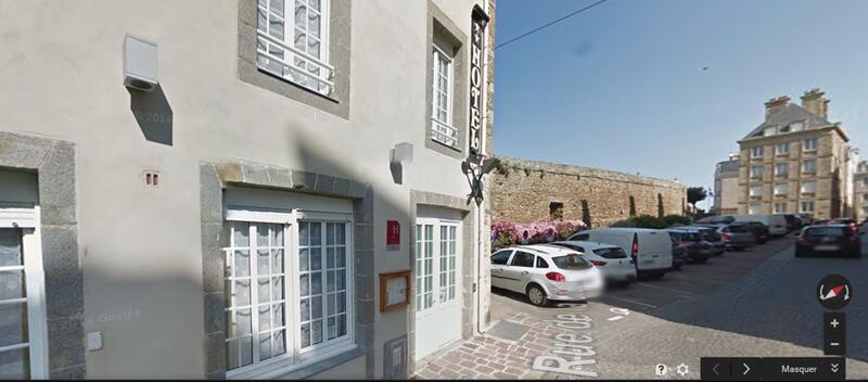 -SMBMSM-hotel-rue-de-la-crosse--Saint-Malo.jpg