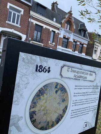 24089308_1864_-_linauguration_des_academiesjpg.jpg