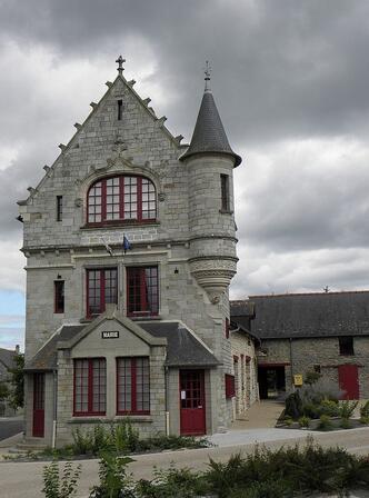 -Mairie-La-Chapelle-Erbree.jpg