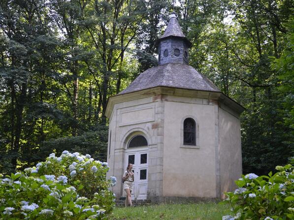 Chapelle-du-Parc-du-Chateau-de-Nexon-2.jpg