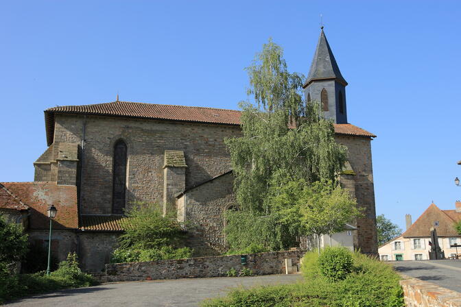 eglise-La-Roche-l-abeille-01.JPG