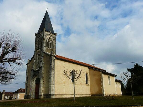 1024px-Eglise-Neuve-de-Vergt-eglise.jpg