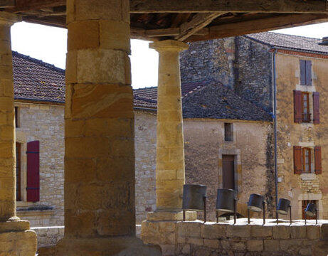 Halle-Villefranche-du-Perigord-mesure-agrain.jpg