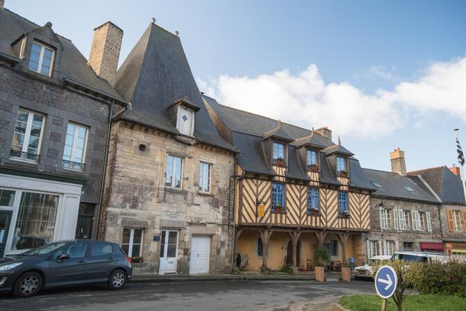 La-maison-du-Gouverneur-Clementine-Lallement-2030.jpg