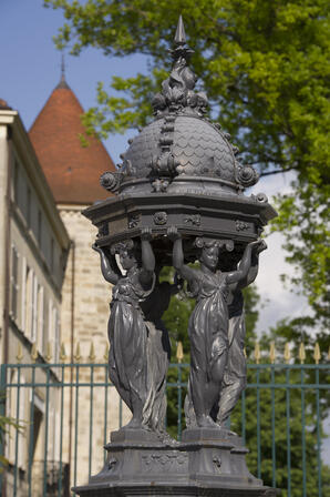 fontaine-wallace-saint-dizier.jpg