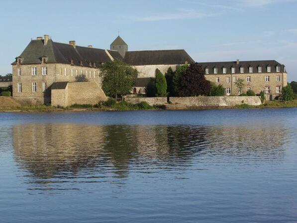 Abbaye-Paimpont-3.jpg