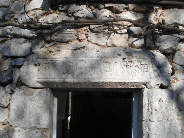 Linteau-Le-Rocal--01.jpg