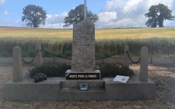 Stele-nvelle-plaque-morts-pour-la-France.jpeg