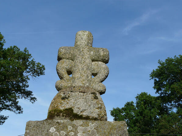 RANDOBRE0350003T-Bain-sur-Oust-croix.jpg