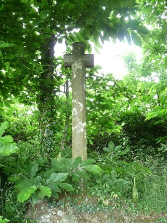 CroixDuChene-CircuitLaRocheLa-Fontenelle-c-PaysTouristique.jpg