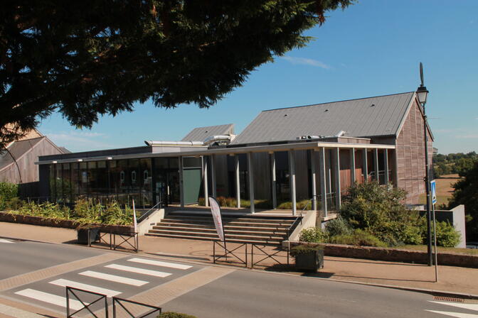 La-Maison-du-Livre-Clementine-Lallement-2030.JPG