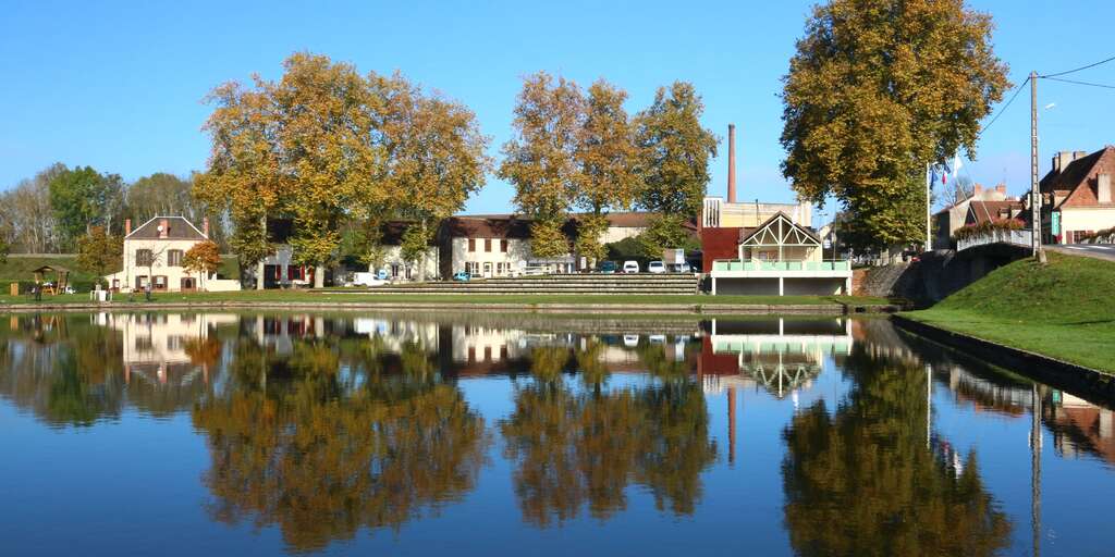Aire de services pour camping-cars (Génelard) — photo 3