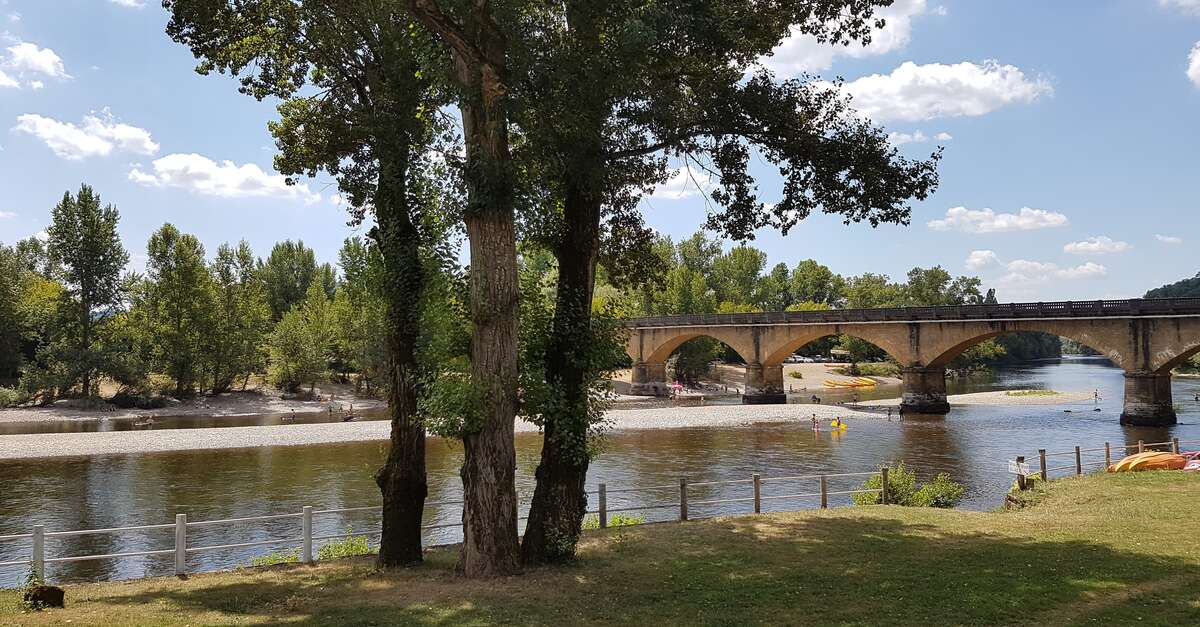 Boucle du Coustal (SaintJuliendeLampon) Office de Tourisme du Pays