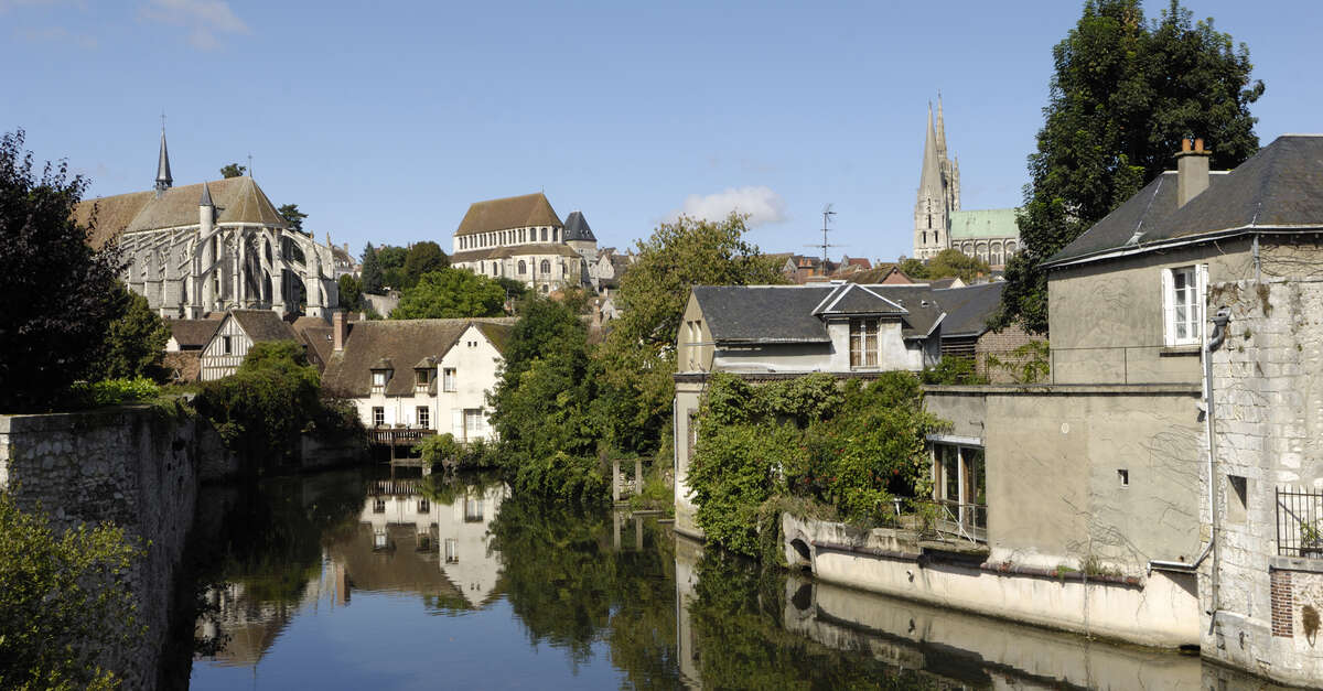 Eau De Chartres 4 Lettres