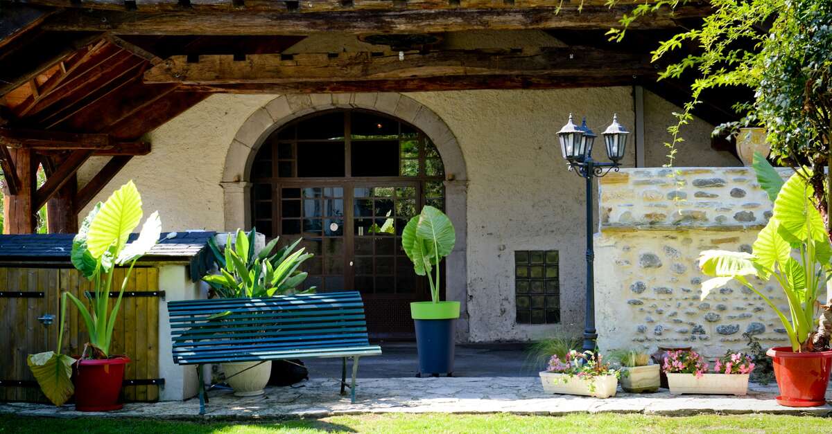 Hôtel restaurant Chez Germaine (Geüs-d’Oloron) | Site officiel des ...