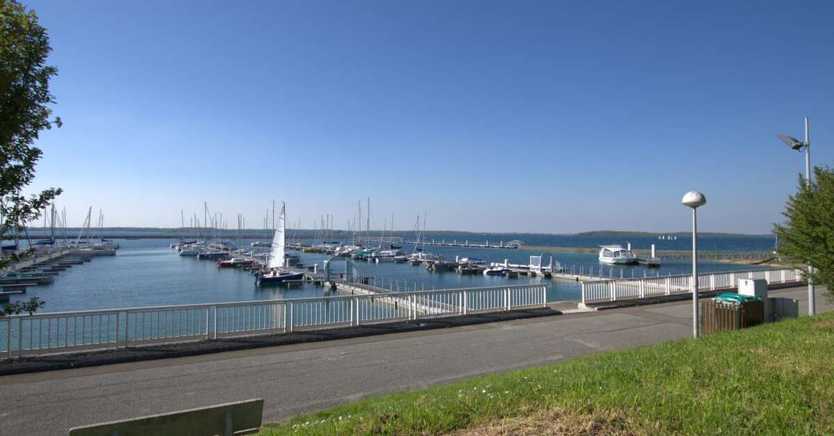 Le Port Mesnil Meublés et Gîtes MesnilSaintPère Site officiel du tourisme en Champagne