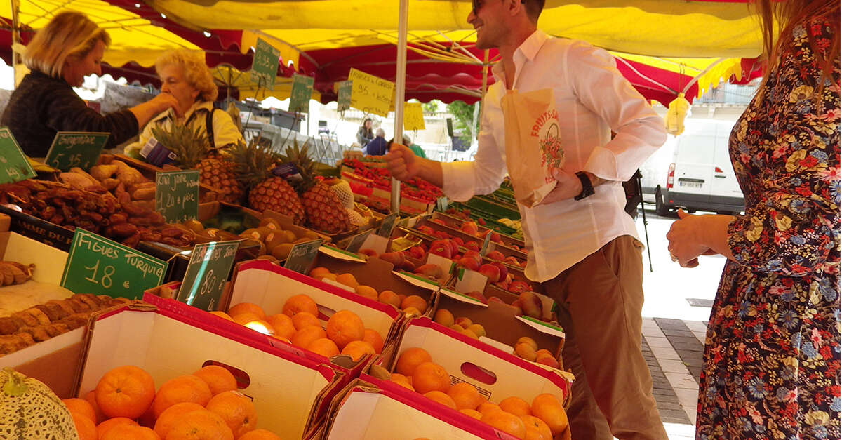 Marché fruits et légumes de Vallauris (Vallauris) Destination Côte d